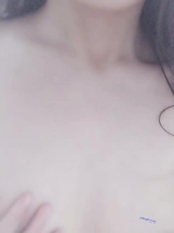 露脸才是王道！高颜长腿极品身材外围绿茶婊【琳琳子】福利~洗澡紫薇足交啪啪你的女神有钱人的母狗 截图5