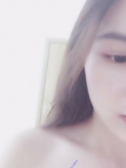 露脸才是王道！高颜长腿极品身材外围绿茶婊【琳琳子】福利~洗澡紫薇足交啪啪你的女神有钱人的母狗 截图8