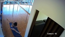 【极品稀缺 ️破解摄像头】钢管舞舞蹈室破解头偷拍 ️身材不错的小姐姐日常练功跳舞 适合高难度动作 截图11