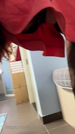 【绝版资源】超高气质华人腿模「女神丝丝」「sexy.coco」OF私拍 黑丝美腿蜂腰 截图10