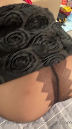 【绝版资源】超高气质华人腿模「女神丝丝」「sexy.coco」OF私拍 黑丝美腿蜂腰 截图15