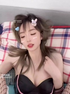 露脸才是王道！极品颜值小情侣私拍泄密，超高颜值反差学妹 清纯靓丽的外表下有一颗淫荡的心 截图7