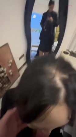 许昌八中老师刘聪调教视频曝光 课堂高冷女神校外母狗本性毕露黑丝渔网滴蜡毒龙奴性十足 截图1