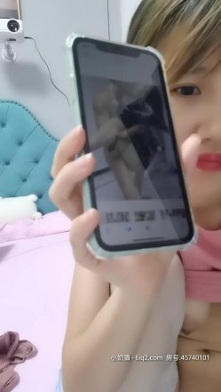 你De小宝贝 娇小的身体承载的巨大的任务按摩棒在小B里震动出一滴滴淫液！ 截图1