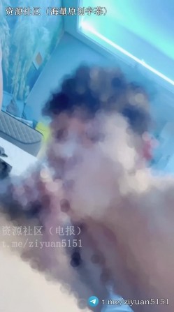 国内真实绿帽淫妻夫妇「济宁旺仔夫妻」她们接吻抠逼，让我给单男吃鸡吧，然后我竟然把他口射了，他前兆都没有直接射我嘴里了 截图10