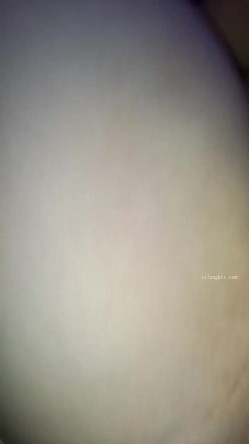 【云盘不慎泄密】徐州妹子高梦迪与男友啪啪视频流出 外表清纯原来内心淫荡无比 截图3
