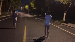 精品推荐 反差小母狗【岛屿】又约闺蜜户外肛塞露出了，被NPC路人不断偷拍，脱光漫步于城市马路上 截图13