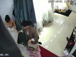 火爆闹洞房 低俗淫荡小游戏真是大开眼界 隐私部位都被众人看到了 截图14