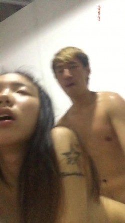 【泄密视频铂金版】精选男女主角-依然美女多多-多部合集（第十二集） 截图8