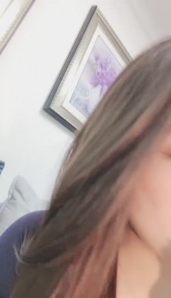 情趣制服新人美女！应观众要求秀一波！揉搓骚穴特写，跳蛋塞入开大档，流出淫水，叫起来太骚了 截图9