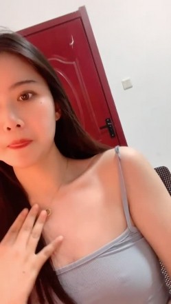 倾国倾城校花级！【李嘉欣】这么漂亮都下海了，爽翻，土豪的钱不好忽悠了，全裸，真美 截图5