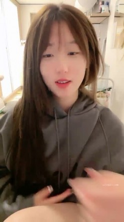 超漂亮！校花级女神~【为笨蛋争口气】扣穴自慰！爽出白浆 截图4