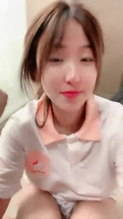 超漂亮！校花级女神~【为笨蛋争口气】扣穴自慰！爽出白浆 截图13