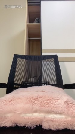长腿温柔骨感女神【温柔耶】高清掰穴 刮光阴毛 扣穴自慰 大鸡巴猛插 放地上坐乘 顶级尤物 魔鬼身材 骚气冲天 截图9