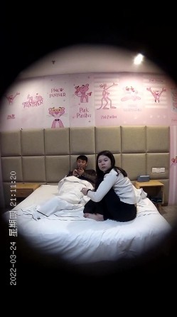 4对不同年龄复杂关系的男女开房找快乐亮点是小伙与如虎年纪丰满阿姨啪啪骚女全程主动求草不停舔鸡巴 截图8
