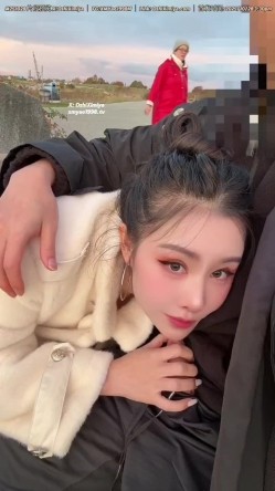 超美整活御姐汐梦瑶最新 公园里美女穿着过膝黑丝头戴大红花 人前大胆口交 然后找个无人的地方啪啪 截图6