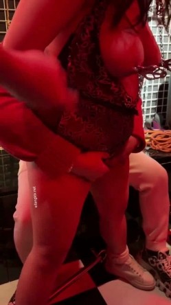 推特调教大神『Master』最新重度调教私拍 性虐+内射+多交+饲养众女奴 截图3