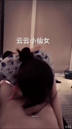 【真实空姐 ️稀缺航空】极品制服『空姐』反差婊私拍集 佳妮空姐多名女神接机啪啪 穿空姐制服做爱 截图16