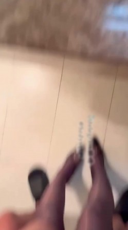 颜值美女酒店对镜啪啪 口交口爆 开档黑丝后入 截图7