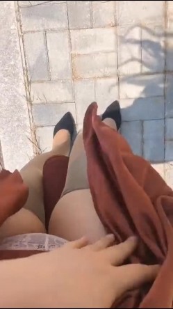 高贵气质非凡！推特风韵犹存极品露脸反差骚阿姨自摸私拍高跟丝袜这脸蛋配这鲍鱼让人受不了 截图13
