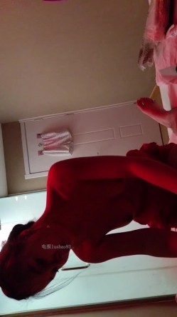 会所探店、花几百块把人家的老婆玩了，这技师的口活好酸熘，毒龙蚂蚁上树，吸得鸡巴硬死了！ 截图7
