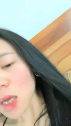 千里送逼，坐上高铁去约炮，【妖娆小宝贝】，美腿御姐，高铁厕所自慰，奥迪车震 截图10