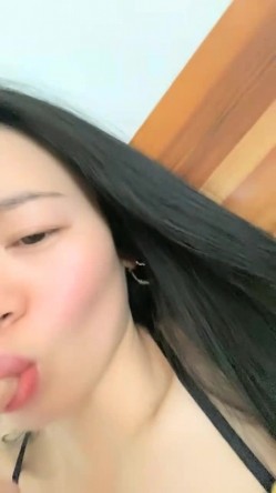 千里送逼，坐上高铁去约炮，【妖娆小宝贝】，美腿御姐，高铁厕所自慰，奥迪车震 截图16
