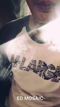 《顶级重磅炸弹》牛逼大师强势来袭！贵圈名人推特33万粉摄影大咖私拍各种极品反差美模3P4P群P基本都露脸 截图10