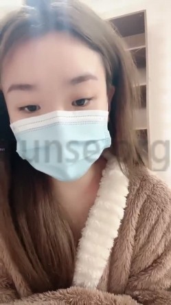精品推荐 【惠子同学】 甜美少女~天然美乳蜜桃臀刀片刮毛洗澡直娇喘喷水 截图3