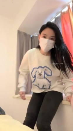 核弹！新女神下海~20小时~【马日安娜】这个真的很漂亮（下部）！来大姨妈还大秀，经血直流，略重口~！ 截图3