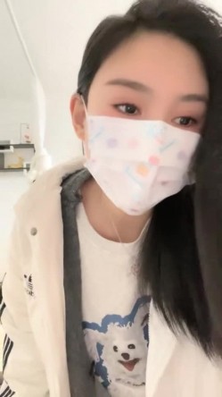核弹！新女神下海~20小时~【马日安娜】这个真的很漂亮（下部）！来大姨妈还大秀，经血直流，略重口~！ 截图6