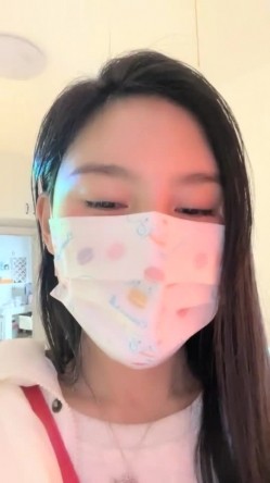核弹！新女神下海~20小时~【马日安娜】这个真的很漂亮（下部）！来大姨妈还大秀，经血直流，略重口~！ 截图11