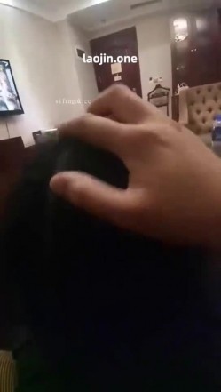 【小公牛】付费福利，巨乳小母狗，露脸，非常配合听话，充分挖掘出了骚货属性！ 截图6