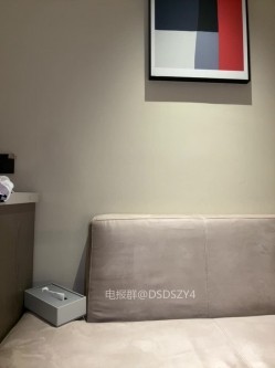 ️极品反差甜妹【lucy2027】表情非常可爱的学生妹趁着没人在教室和厕所自慰 截图15