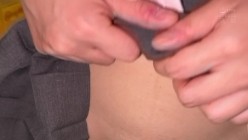 MUKD-507 万引き冤罪レ×プ 脅迫され性処理肉便器として孕むまで中出しされ続けた無実の制服美少女 菊池はる 截图11