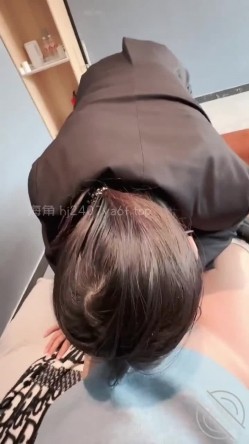 原创海角大神【尤物小嫂子】付费钻石贴，好兄弟在家也要求操的小嫂子 截图2