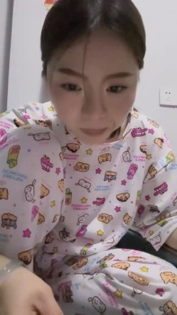【陪我沦陷】超骚欲姐，极品美乳，户外裸奔，车震无套狂干，白花花的肉体尽情玩弄，推荐！ 截图4
