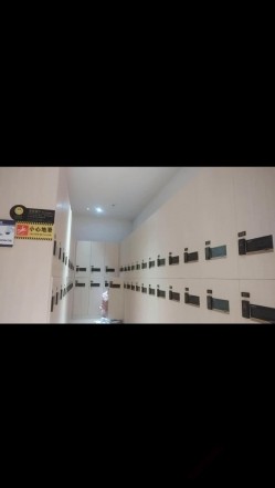 三只眼团队【原创精品偷拍】《温泉会所更衣室》完结编 截图12