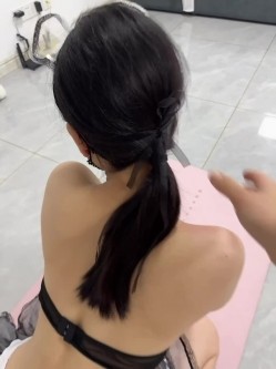 青春靓女【成人瑜伽】系列合集，高清无水，多模骚穴高清特写，双女互动太刺激 截图1