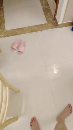 火爆小尤物，【纯情小猫咪】，颜值身材秒杀一线明星网红，无套内射啪啪，这小蛮腰扭得大哥们心都乱了 截图11