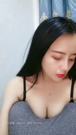 国产小宝贝宝宝妹妹打着哈欠 非常困穿着全黑内衣慢慢跳着脱衣舞 截图12