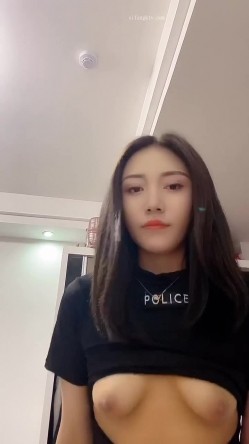 入会粉丝团专属91逼芽外翻性感御姐【晓瑜】露脸性爱自拍，各种制服啪啪美女反差小浪蹄子 截图6