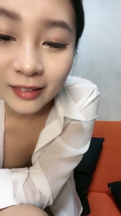 新人校花大学生好骚好漂亮【御御兔兔】肤白貌美长腿佳人，小穴水汪汪毛绒绒好诱惑！ 截图1