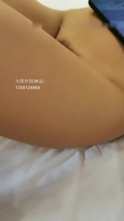 双飞新疆高颜值俩姐妹第2弹 妩媚双眼两凤争吃吊 截图14