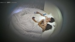 酒店情趣圆床偷拍年轻情侣邻家小姐姐挨操后媚眼如丝拽着男友JJ不撒手 截图16