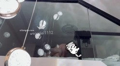 绿帽博主【大熊猫】，经常跟粉丝一起3P4P两女友，几个人一起开淫乱派对 截图15