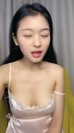 【柠美】明星脸学妹~做你的骚母狗~道具自慰~高潮喷水 截图7