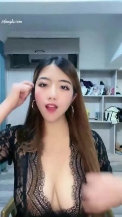 颜值少妇【小笼包】大奶粉逼,奶大人骚,道具自慰高潮,掰逼展示,裸舞诱惑 截图13