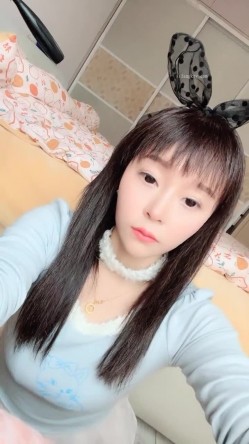 重庆市，九龙坡区，老师，晒过《教师资格证》【确实有点骚】疫情在家，阳台啪啪，做家务吃饭，淫乱一整天！ 截图14