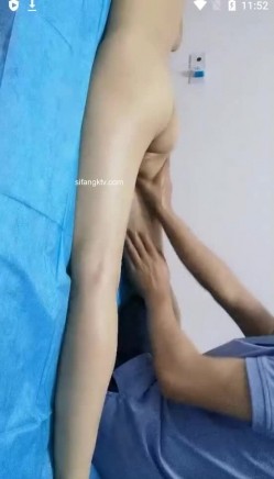 SPA养生馆，长腿蜜臀露脸美少妇，说自己家里的老公不行，只能来找小哥解火，好家伙，小哥就不客气了_clip 截图4